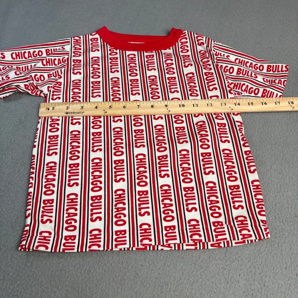Vintage Chicago Bulls Kids T-Shirt and Shorts Set Red Black White Made in USA 7